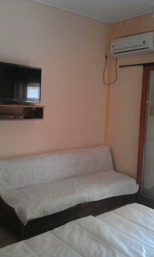 Apartment 60M From Sea! Nea Kallikrateia Buitenkant foto