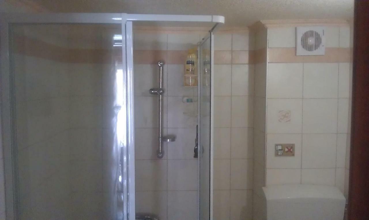 Apartment 60M From Sea! Nea Kallikrateia Buitenkant foto